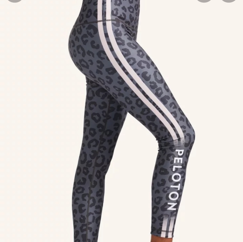 NEW Peloton High Waist Workout Leggings Med Cheetah Wear It To Heart (Set Avail)